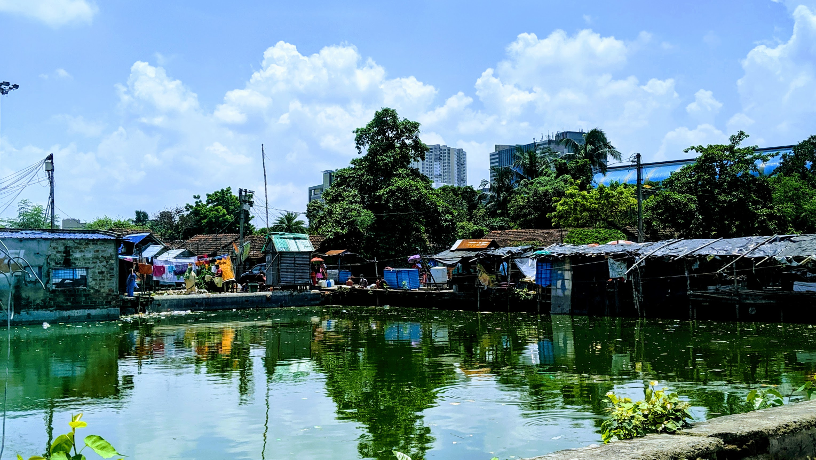 Sunny picture of a heavily populated urban area in Kolkata.