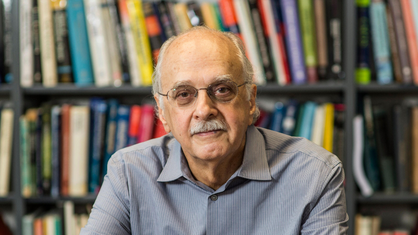 Portrait of Prof. Yannis Tsividis.