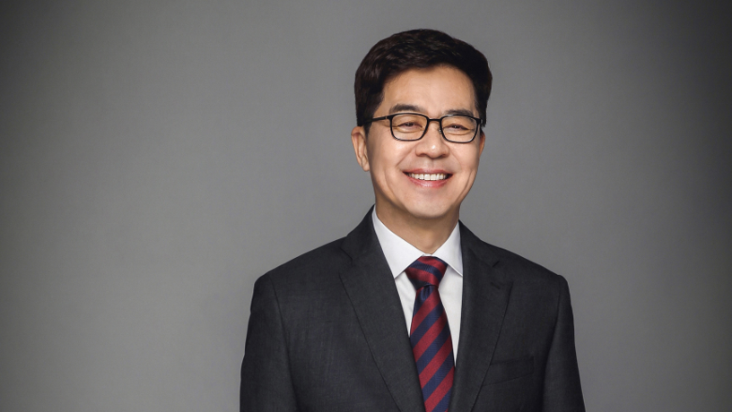 Portrait of Il-Pyung Park.