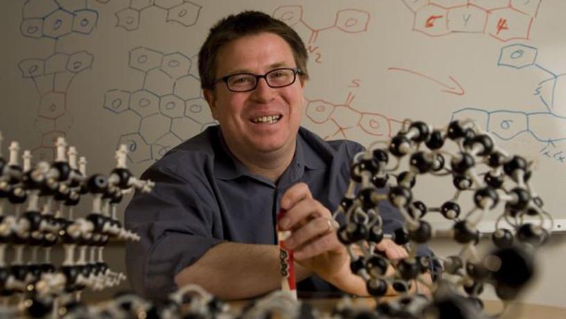 Portrait of Prof. Colin Nuckolls.