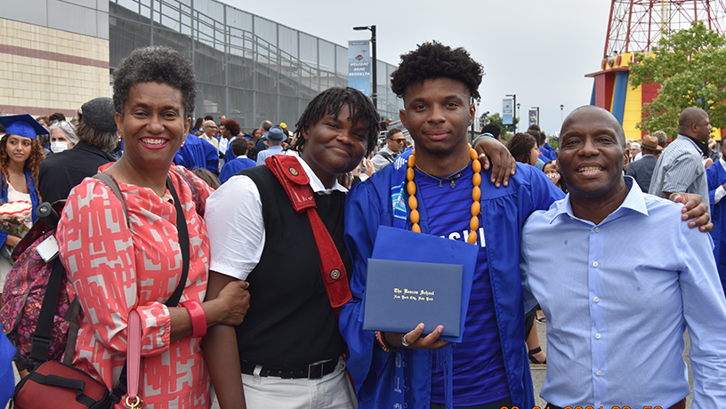 Mavis Fowler-Williams and family